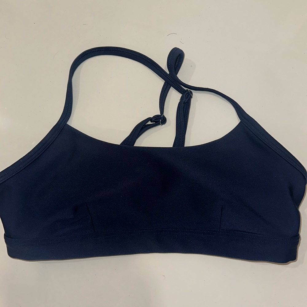 Navy blue alo sports bra